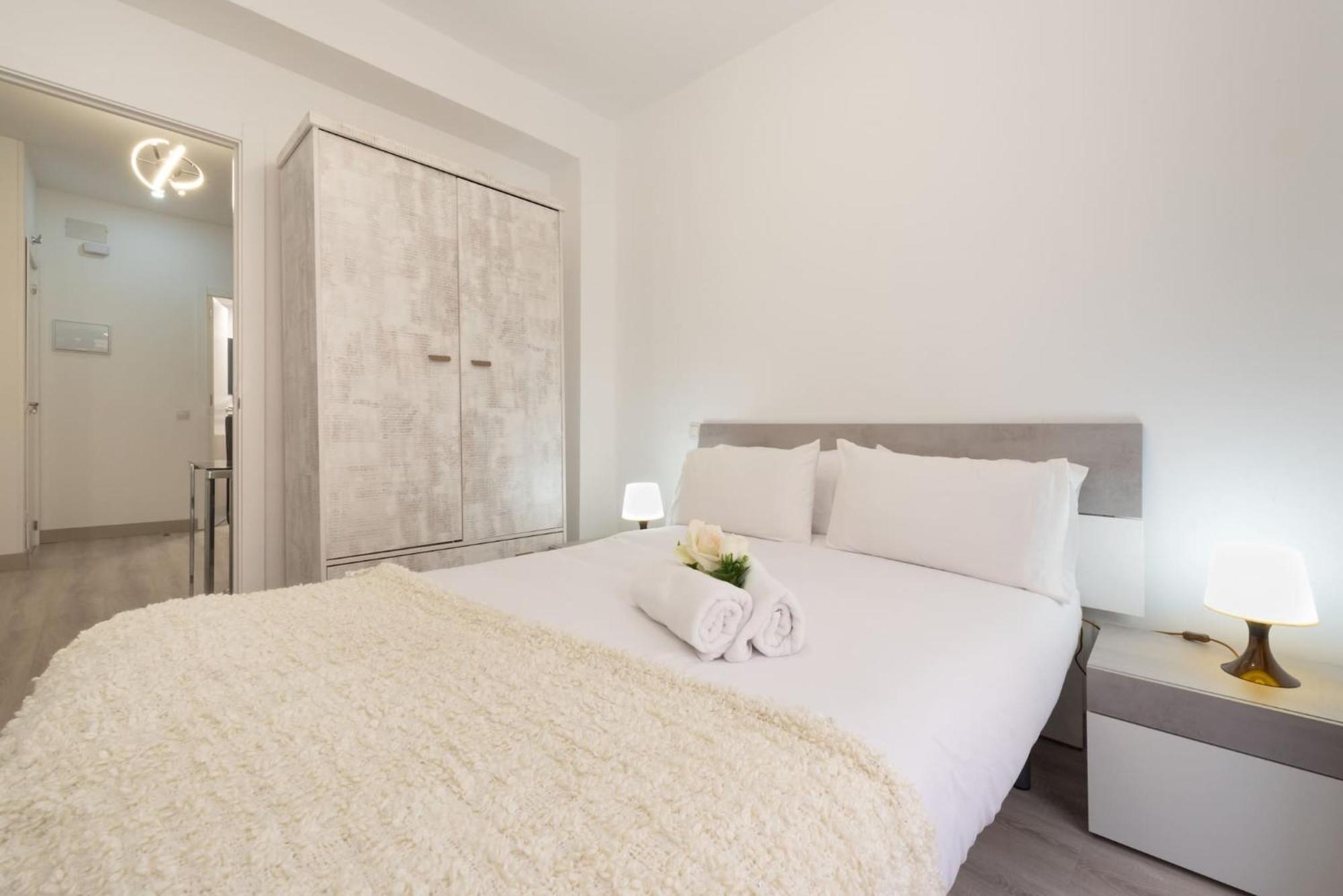 Apartamentos Larga Estancia Noviciado Madrid Centro Dış mekan fotoğraf
