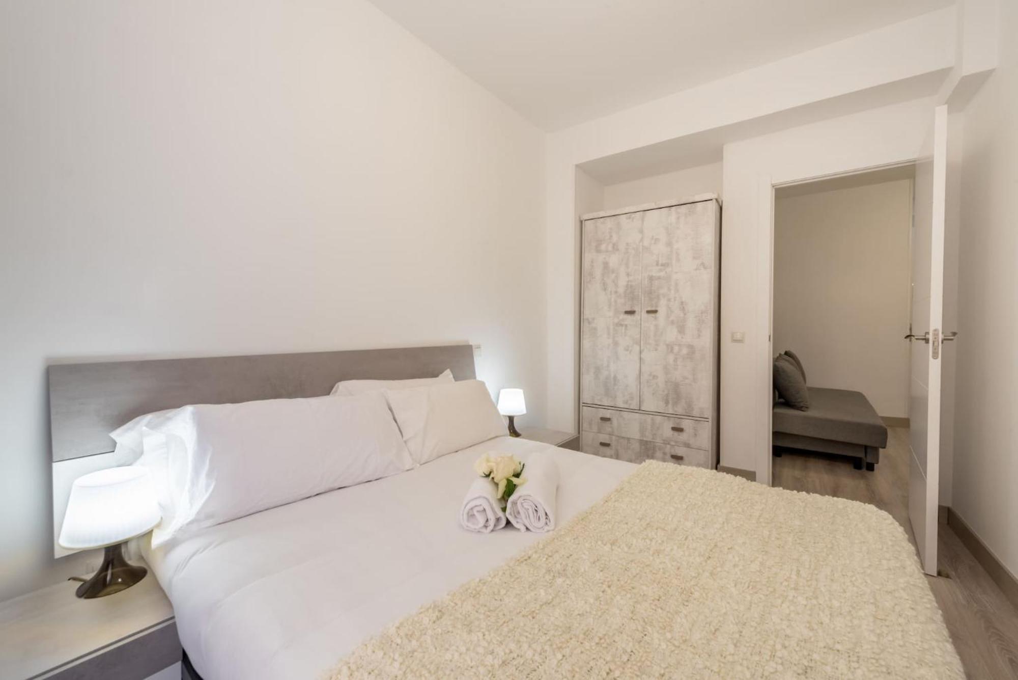 Apartamentos Larga Estancia Noviciado Madrid Centro Dış mekan fotoğraf