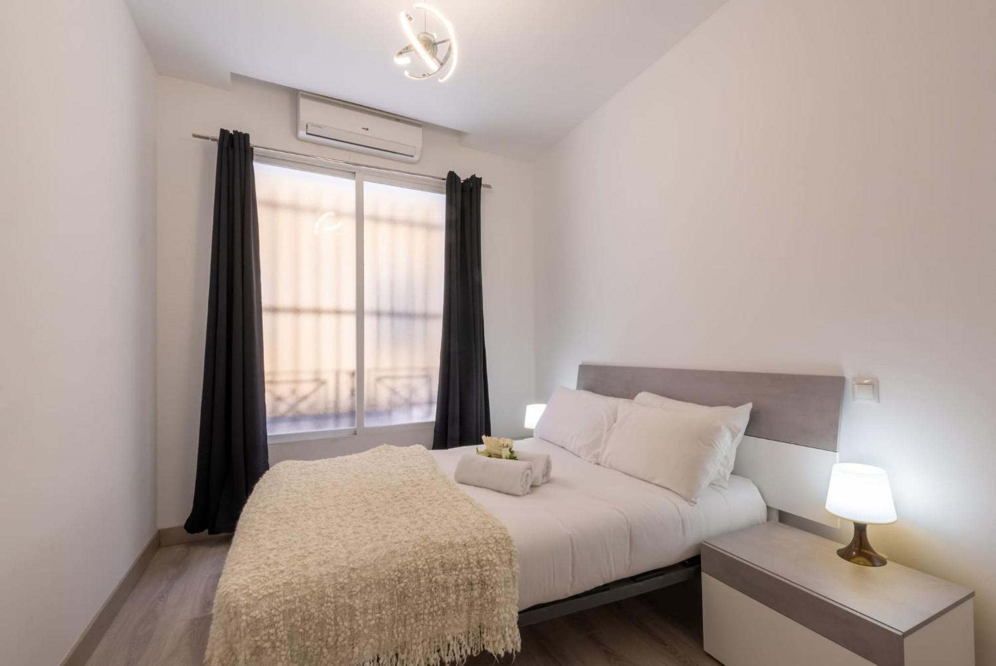 Apartamentos Larga Estancia Noviciado Madrid Centro Dış mekan fotoğraf